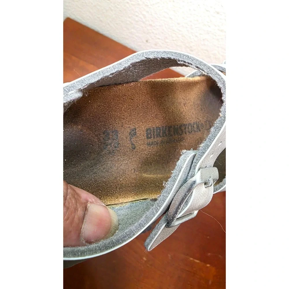 Birkenstock‎ Girls Silver Open-Toe Sandals Adjustable Straps Size 33